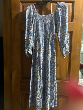 Jessica Simpson Blue Floral Long Sleeve Smocked Midi Dress